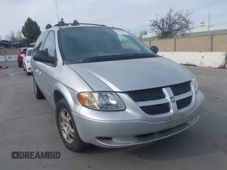 2002 Dodge Caravan EX with VIN 2B8GP74L12R522101, listed as a IAAI auction lot 41685332 with 229,402 mi miles. Bid and sale history available at carsss.com. Image 1.