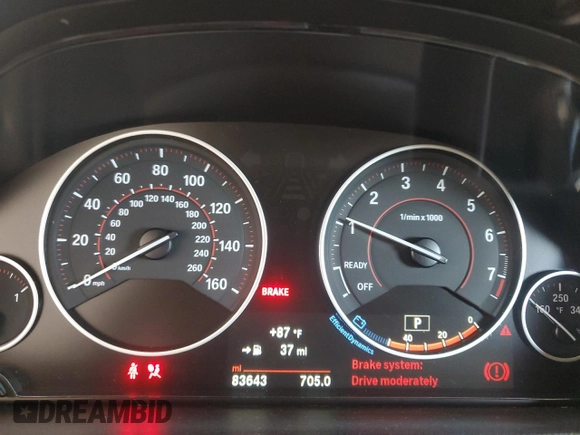 2017 BMW 4 Series 430i xDrive with VIN WBA4R9C30HK878851, listed as a Copart auction lot 58933315 with 83,643 mi miles and Salvage title. Bid and sale history available at DreamBid. Image 9.