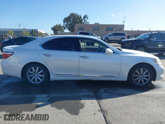 2007 Lexus LS 460 with VIN JTHBL46F575047233, listed as a IAAI auction lot 41933117 with Not Provided miles. Bid and sale history available at carsss.com. Image 12.