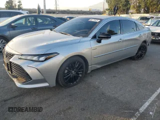 2021 Toyota Avalon Hybrid XSE z VIN 4T1EA1AB6MU002953, wystawiony jako Copart lot #88275425 z przebiegiem 63 343 mil mil oraz Szkoda całkowita • Salvage title. Historia ofert i sprzedaży dostępna na DreamBid. Obrazek 1.