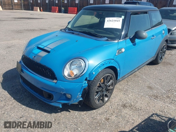 2012 MINI Hardtop S z VIN WMWSV3C55CTY29181, wystawiony jako IAAI lot #42621045 z przebiegiem 68 706 mil mil oraz . Historia ofert i sprzedaży dostępna na DreamBid. Obrazek 6.