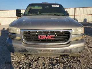 2001 GMC Sierra 1500HD SLE z VIN 1GTGC13UX1F202868, wystawiony jako Copart lot #43929435 z przebiegiem 271 152 mil mil oraz Szkoda całkowita • Salvage title. Historia ofert i sprzedaży dostępna na DreamBid. Obrazek 5.