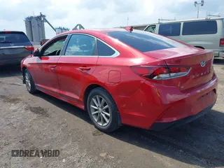 2018 Hyundai Sonata SE z VIN 5NPE24AFXJH690659, wystawiony jako IAAI lot #42351299 z przebiegiem 86 211 mil mil oraz . Historia ofert i sprzedaży dostępna na DreamBid. Obrazek 3.