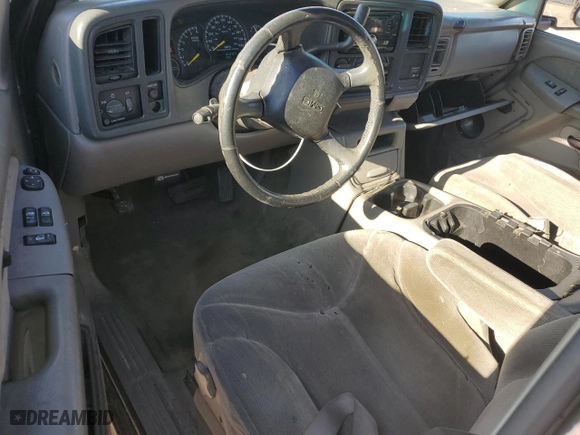 2000 GMC New Sierra 1500 SLE with VIN 2GTEC19T9Y1255052, listed as a Copart auction lot 83404594 with NaN miles and Salvage Title. Bid and sale history available at carsss.com. Image 8.