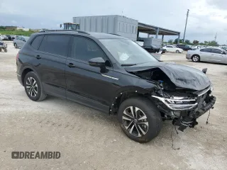 2024 Volkswagen Tiguan S with VIN 3VVRB7AX7RM132156, listed as a Copart auction lot 52349895 with 1,251 mi miles and Salvage title. Bid and sale history available at DreamBid. Image 4.