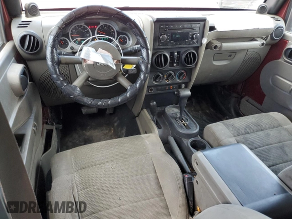 2007 Jeep Wrangler Unlimited Sahara with VIN 1J4GA591X7L118192, listed as a Copart auction lot 62357885 with 261,019 mi miles and Clean title. Bid and sale history available at DreamBid. Image 8.