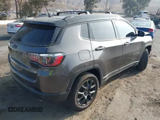 2022 Jeep Compass Latitude с VIN 3C4NJDBB6NT227843, выставлен на аукционе IAAI как лот 41207967 с пробегом 49 248 миль миль и . История ставок и продаж доступна на DreamBid. Изображение 4.