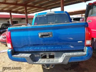 2017 Toyota Tacoma SR5 with VIN 3TMCZ5AN7HM067424, listed as a IAAI auction lot 41648275 with 202,248 mi miles. Bid and sale history available at carsss.com. Image 15.