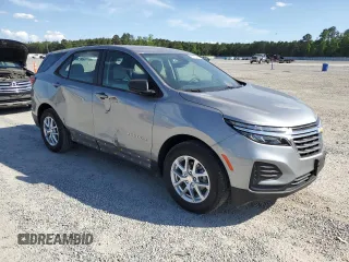 2024 Chevrolet Equinox LS z VIN 3GNAXHEG2RL139025, wystawiony jako Copart lot #55295365 z przebiegiem 15 901 mil mil oraz Szkoda całkowita • Salvage title. Historia ofert i sprzedaży dostępna na DreamBid. Obrazek 4.