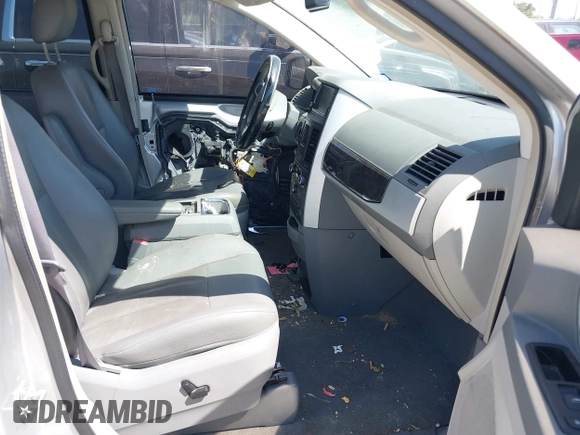 2010 Dodge Grand Caravan SXT with VIN 2D4RN5DX8AR124993, listed as a IAAI auction lot 42250336 with 179,778 mi miles and . Bid and sale history available at DreamBid. Image 5.
