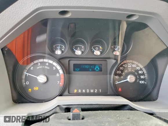 2016 Ford F-250 XL with VIN 1FTBF2A6XGEA64338, listed as a Copart auction lot 59768165 with 111,821 mi miles and Clean title. Bid and sale history available at DreamBid. Image 9.
