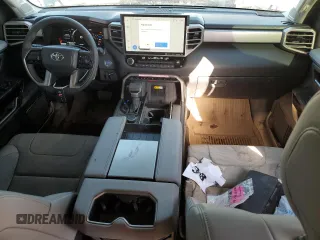 2024 Toyota Sequoia SR5 with VIN 7SVAAABA5RX040811, listed as a Copart auction lot 77905414 with 6,748 mi miles and Salvage Title. Bid and sale history available at carsss.com. Image 8.