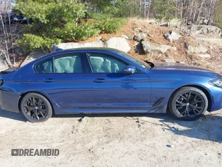 2021 BMW 5 Series 530i xDrive with VIN WBA13BJ02MWW98133, listed as a IAAI auction lot 41853619 with Not Provided miles and . Bid and sale history available at carsss.com. Image 13.