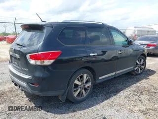 2014 Nissan Pathfinder SV with VIN 5N1AR2MN3EC605904, listed as a IAAI auction lot 41908619 with 322,995 mi miles. Bid and sale history available at carsss.com. Image 4.