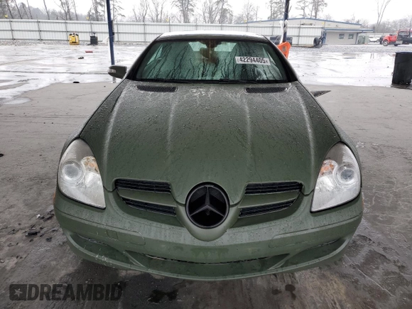 2006 Mercedes-Benz SLK 280 z VIN WDBWK54F66F118722, wystawiony jako Copart lot #42294405 z przebiegiem 180 229 mil mil oraz Szkody całkowita. Historia ofert i sprzedaży dostępna na DreamBid. Obrazek 5.