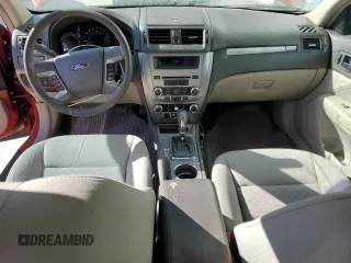 2010 Ford Fusion SE z VIN 3FAHP0HG4AR234696, wystawiony jako Copart lot #60597925 z przebiegiem 187 861 mil mil oraz Szkoda całkowita • Salvage title. Historia ofert i sprzedaży dostępna na DreamBid. Obrazek 8.