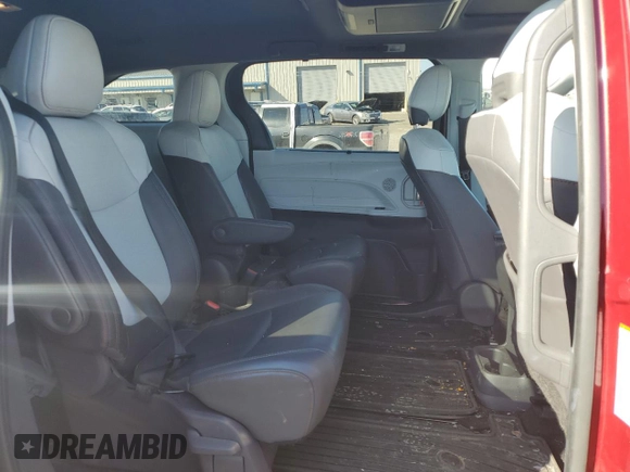 2021 Toyota Sienna XSE with VIN 5TDDRKEC1MS023831, listed as a Copart auction lot 47592975 with 82,378 mi miles and Salvage Title. Bid and sale history available at DreamBid. Image 11.