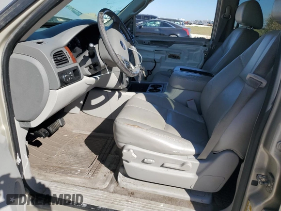 2013 GMC Yukon SLT with VIN 1GKS1CE08DR265254, listed as a Copart auction lot 72465114 with 199,828 mi miles and Salvage Title. Bid and sale history available at carsss.com. Image 7.