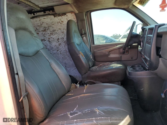 2003 Chevrolet Express Cargo Van with VIN 1GCFG15X031106612, listed as a Copart auction lot 48154145 with 256,352 mi miles and Salvage Title. Bid and sale history available at carsss.com. Image 10.