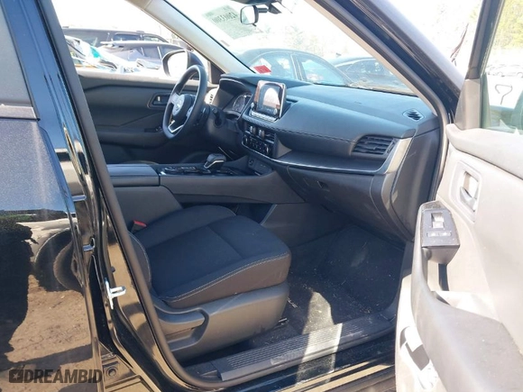 2024 Nissan Rogue S with VIN 5N1BT3ABXRC692910, listed as a IAAI auction lot 42003300 with 29,273 mi miles. Bid and sale history available at carsss.com. Image 5.