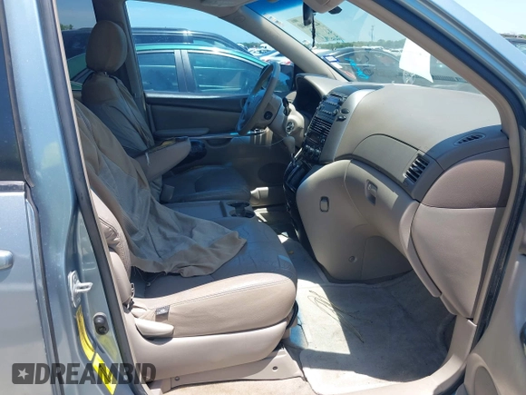 2006 Toyota Sienna CE z VIN 5TDZA23C36S444209, wystawiony jako IAAI lot #42526840 z przebiegiem 245 079 mil mil oraz . Historia ofert i sprzedaży dostępna na DreamBid. Obrazek 5.