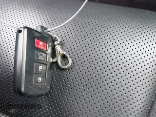 2015 Toyota Highlander Limited z VIN 5TDYKRFH9FS052053, wystawiony jako IAAI lot #41567437 z przebiegiem 42 464 mil mil oraz . Historia ofert i sprzedaży dostępna na DreamBid. Obrazek 11.
