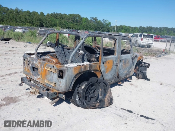 2017 Jeep Wrangler Unlimited Sahara with VIN 1C4HJWEG6HL638014, listed as a IAAI auction lot 39915512 with Not provided miles and . Bid and sale history available at DreamBid. Image 4.