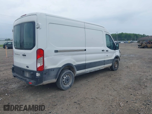 2015 Ford Transit Cargo с VIN 1FTNR2CM6FKA78480, выставлен на аукционе IAAI как лот 42516077 с пробегом 165 424 миль миль и . История ставок и продаж доступна на DreamBid. Изображение 4.
