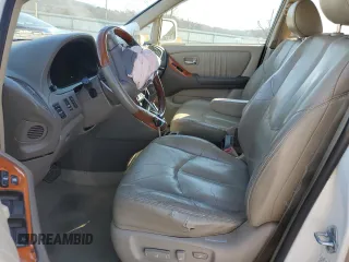 2002 Lexus RX 300 with VIN JTJHF10UX20286711, listed as a Copart auction lot 45305695 with 271,025 mi miles and Salvage Title. Bid and sale history available at carsss.com. Image 7.