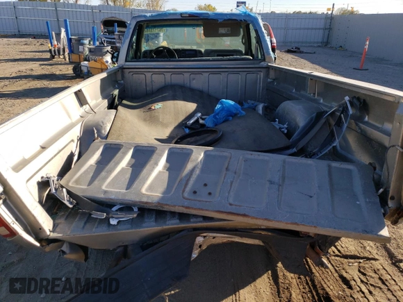 2000 GMC Sierra 1500 with VIN 1GTGC24R5YR198477, listed as a Copart auction lot 76717374 with 109,201 mi miles and Salvage Title. Bid and sale history available at DreamBid. Image 10.
