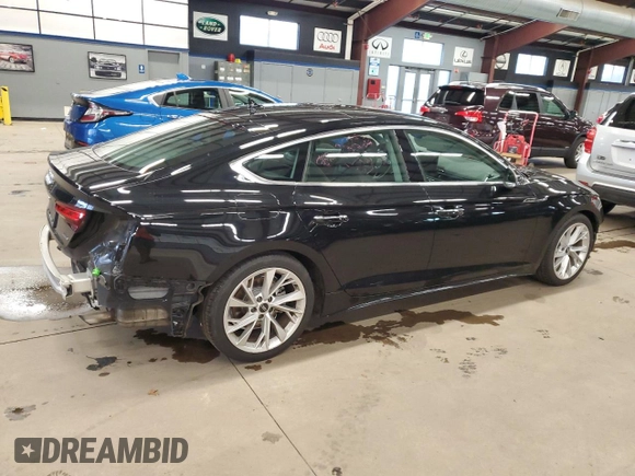 2021 Audi A5 Sportback Premium z VIN WAUABCF59MA028931, wystawiony jako Copart lot #84488304 z przebiegiem 54 354 mil mil oraz Szkoda całkowita • Salvage title. Historia ofert i sprzedaży dostępna na DreamBid. Obrazek 3.