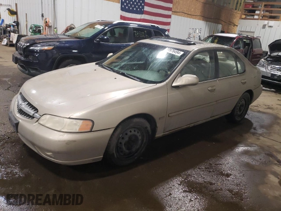 2001 Nissan Altima GXE with VIN 1N4DL01D91C144002, listed as a Copart auction lot 80976494 with 239,448 mi miles and Salvage Title. Bid and sale history available at carsss.com. Image 1.