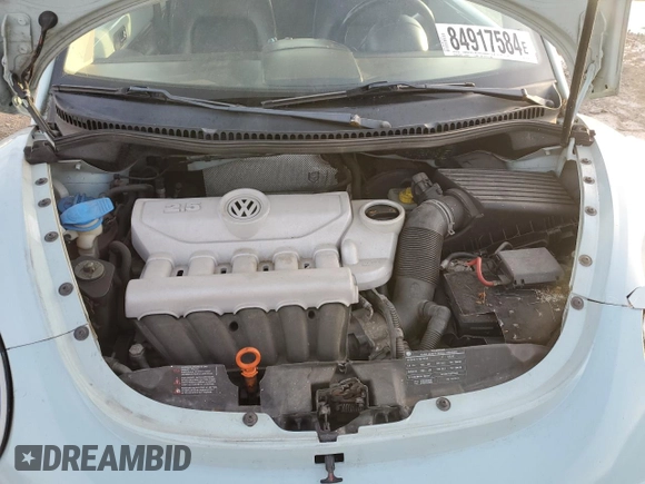 2010 Volkswagen Beetle z VIN 3VWRG3AG6AM026730, wystawiony jako Copart lot #84917584 z przebiegiem Nie podano mil oraz Szkoda całkowita • Salvage title. Historia ofert i sprzedaży dostępna na DreamBid. Obrazek 11.