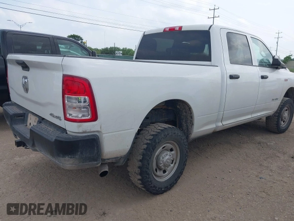 2022 Ram 2500 Tradesman with VIN 3C6UR5CJXNG204016, listed as a IAAI auction lot 42146186 with 105,216 mi miles. Bid and sale history available at carsss.com. Image 4.