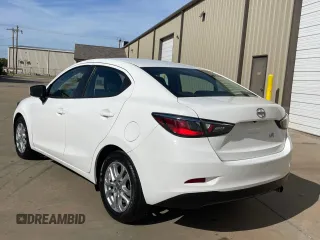 2016 Scion iA z VIN 3MYDLBZV1GY131376, wystawiony jako Copart lot #58874725 z przebiegiem 113 080 mil mil oraz Tytuł czysty. Historia ofert i sprzedaży dostępna na DreamBid. Obrazek 3.