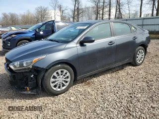 2021 Kia Forte LXS with VIN 3KPF24AD8ME299246, listed as a Copart auction lot 51917355 with 39,295 mi miles and Salvage Title. Bid and sale history available at carsss.com. Image 1.