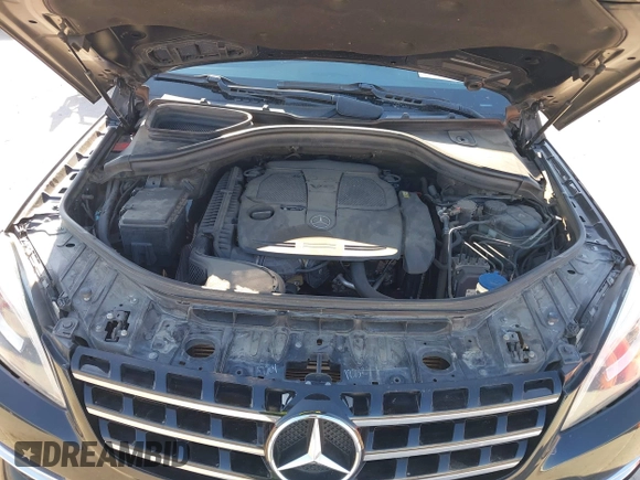 2014 Mercedes-Benz M ML 350 with VIN 4JGDA5HB9EA351147, listed as a IAAI auction lot 41364737 with 106,723 mi miles. Bid and sale history available at carsss.com. Image 10.