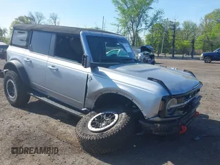 2024 Ford Bronco Outer Banks with VIN 1FMDE8BH9RLA87599, listed as a IAAI auction lot 42140524 with 2,606 mi miles and . Bid and sale history available at DreamBid. Image 1.