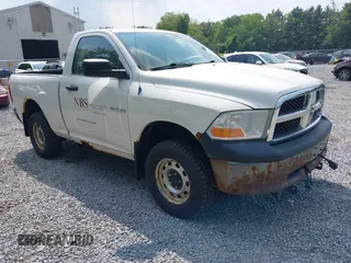 2009 Dodge 1500 ST z VIN 1D3HV16P69J510737, wystawiony jako IAAI lot #42368185 z przebiegiem 116 812 mil mil oraz . Historia ofert i sprzedaży dostępna na DreamBid. Obrazek 1.