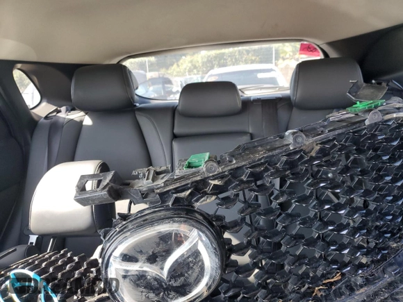 2023 Mazda CX-30 S Carbon Edition with VIN 3MVDMBCM1PM582423, listed as a Copart auction lot 47998275 with 35,412 mi miles and Salvage title. Bid and sale history available at DreamBid. Image 10.
