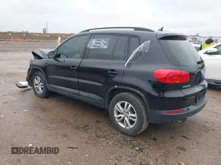 2016 Volkswagen Tiguan S z VIN WVGAV7AX5GW577538, wystawiony jako IAAI lot #41554415 z przebiegiem 94 233 mil mil oraz . Historia ofert i sprzedaży dostępna na DreamBid. Obrazek 3.