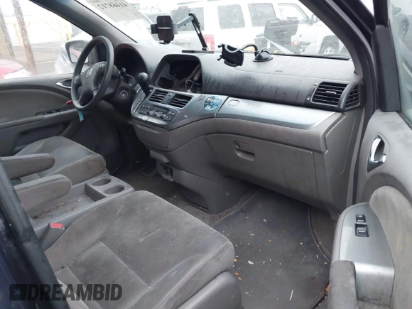 2008 Honda Odyssey EX with VIN 5FNRL38458B023343, listed as a IAAI auction lot 41468712 with 150,199 mi miles. Bid and sale history available at carsss.com. Image 5.