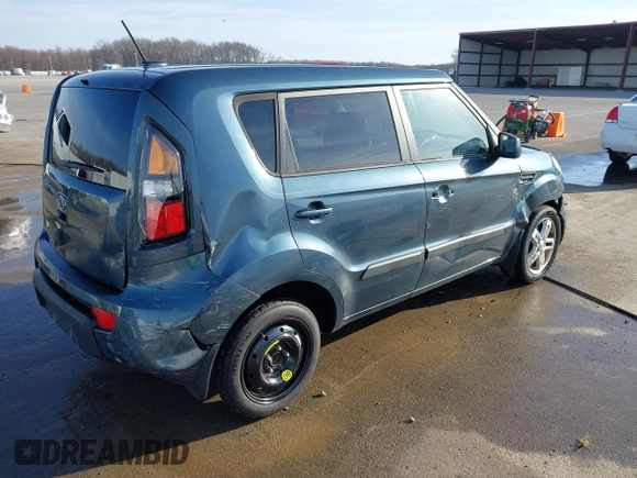 2011 Kia Soul + with VIN KNDJT2A2XB7248743, listed as a IAAI auction lot 41791749 with 242,408 mi miles. Bid and sale history available at carsss.com. Image 4.