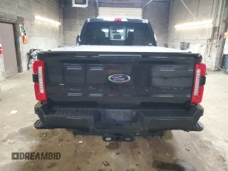2023 Ford F-250 XL with VIN 1FT8W2BA0PEC08122, listed as a Copart auction lot 48153285 with 18,904 mi miles and Salvage title. Bid and sale history available at DreamBid. Image 6.