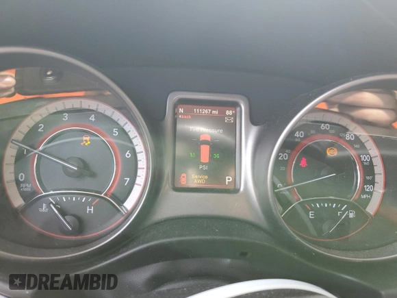 2015 Dodge Journey Crossroad with VIN 3C4PDDGG7FT676017, listed as a Copart auction lot 61740615 with 111,267 mi miles and Salvage title. Bid and sale history available at DreamBid. Image 9.