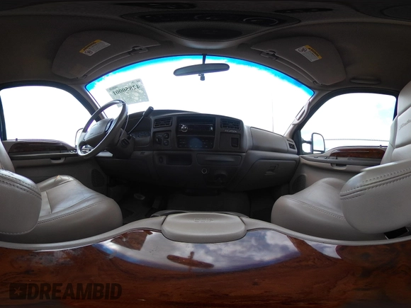 2002 Ford Excursion Limited с VIN 1FMNU43S42ED22009, выставлен на аукционе IAAI как лот 42850001 с пробегом 132 395 миль миль и . История ставок и продаж доступна на DreamBid. Изображение 20.