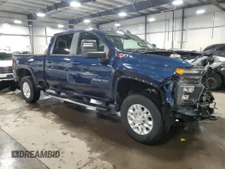 2020 Chevrolet Silverado 3500HD LT with VIN 1GC4YTE72LF333755, listed as a Copart auction lot 44764675 with 33,741 mi miles and Salvage Title. Bid and sale history available at carsss.com. Image 4.