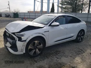 2021 Audi e-tron Sportback Prestige z VIN WA13AAGE4MB029393, wystawiony jako Copart lot #46763104 z przebiegiem 34 805 mil mil oraz Szkody całkowita. Historia ofert i sprzedaży dostępna na DreamBid. Obrazek 1.