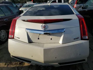 2014 Cadillac CTS-V z VIN 1G6DV1EP6E0123701, wystawiony jako Copart lot #73948924 z przebiegiem Nie podano mil oraz Szkody całkowita. Historia ofert i sprzedaży dostępna na DreamBid. Obrazek 6.