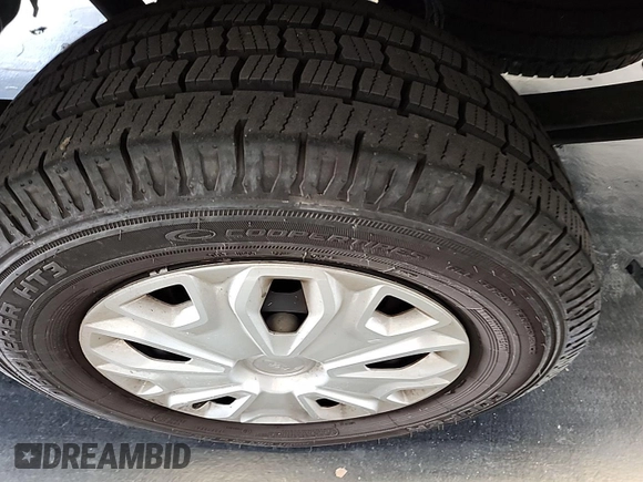 2023 Ford Transit Cargo с VIN 1FTBR1Y81PKA72158, выставлен на аукционе IAAI как лот 42526405 с пробегом 52 669 миль миль и . История ставок и продаж доступна на DreamBid. Изображение 15.